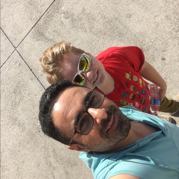 Meet your Posher, Chaker - Picture 2 of 2